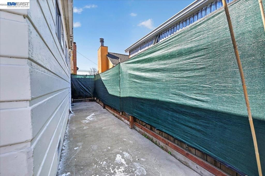 Image 55 of property listing at 1163 85Th Ave, Oakland, CA 94621