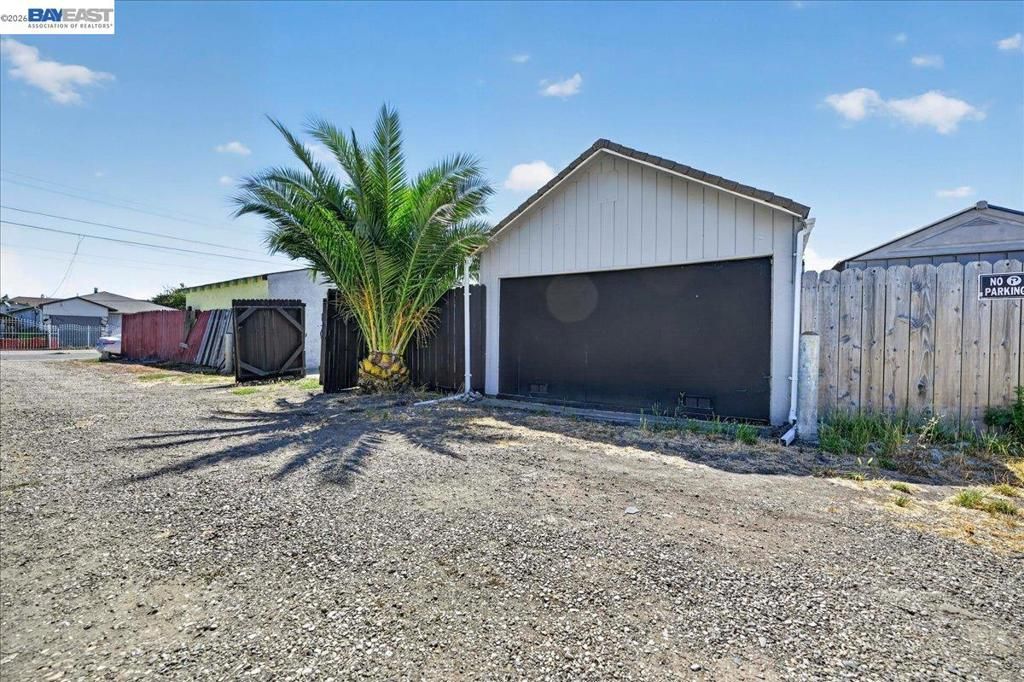 Image 58 of property listing at 1163 85Th Ave, Oakland, CA 94621