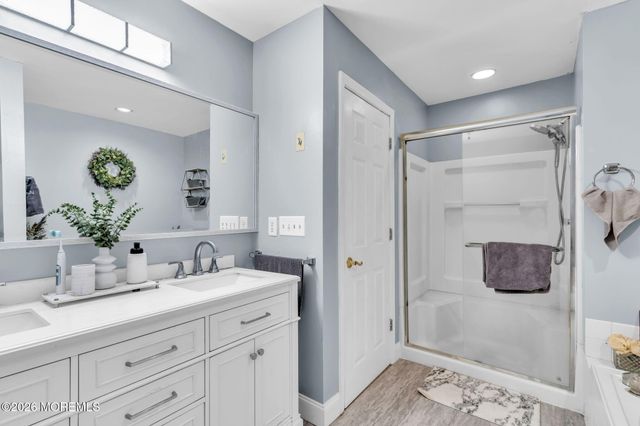 392 Begonia Court 3902, Toms River, NJ 08753