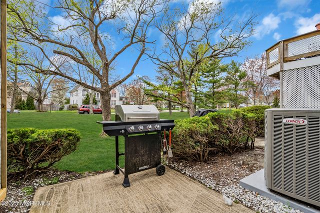 392 Begonia Court 3902, Toms River, NJ 08753