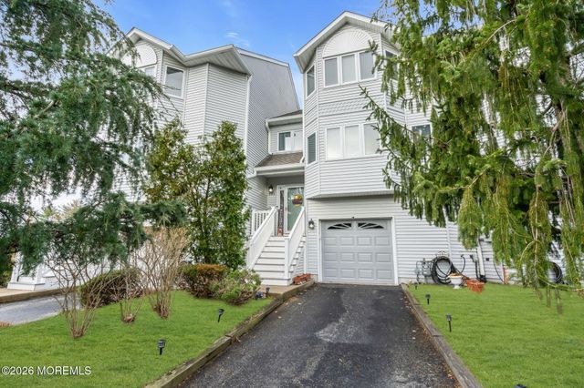 392 Begonia Court 3902, Toms River, NJ 08753