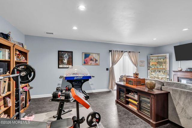 392 Begonia Court 3902, Toms River, NJ 08753