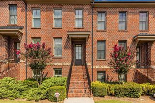 2046 Heathermere Way, Roswell, GA 30075