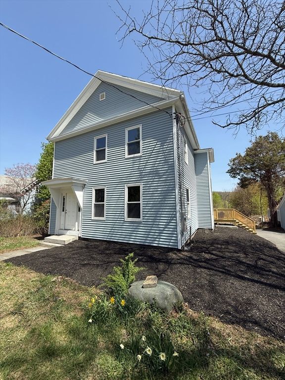 32 Main St, Monson, MA 01057