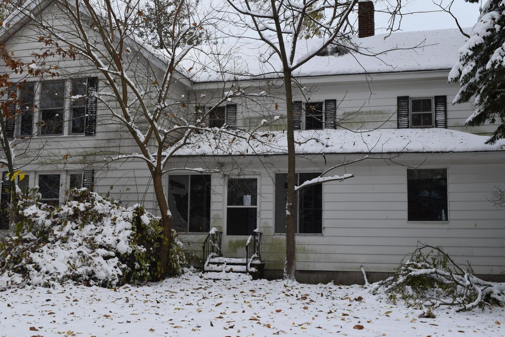 545 Biastock Road, Bainbridge Twp, MI 49022