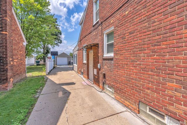 4061 Calhoun Street, Dearborn, MI 48126
