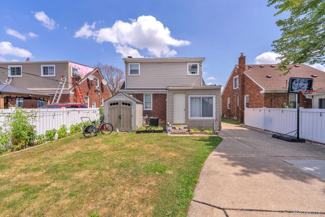 4061 Calhoun Street, Dearborn, MI 48126