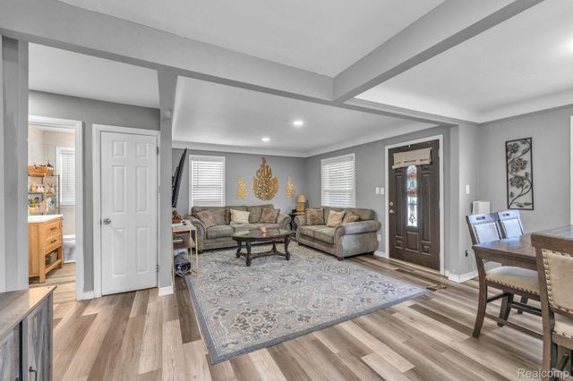 4061 Calhoun Street, Dearborn, MI 48126