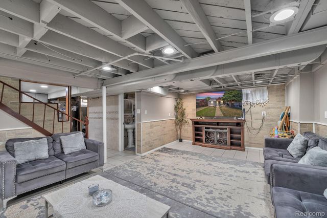 4061 Calhoun Street, Dearborn, MI 48126