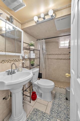 4061 Calhoun Street, Dearborn, MI 48126