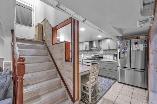 4061 Calhoun Street, Dearborn, MI 48126
