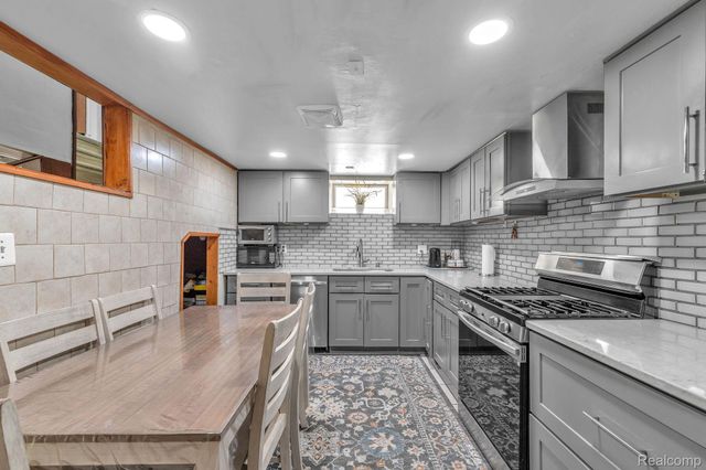 4061 Calhoun Street, Dearborn, MI 48126