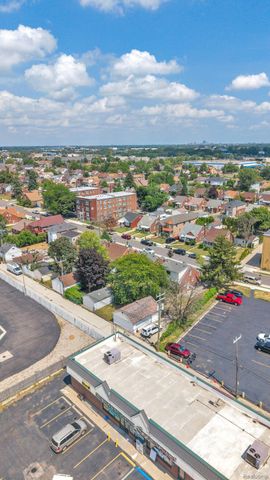 4061 Calhoun Street, Dearborn, MI 48126
