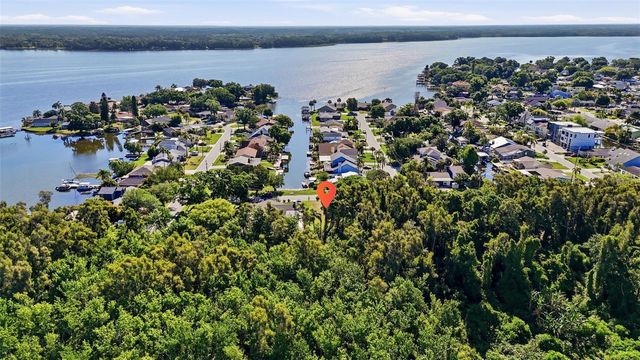 10 FRESHWATER DRIVE, Palm Harbor, FL 34684