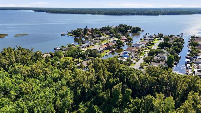 10 FRESHWATER DRIVE, Palm Harbor, FL 34684