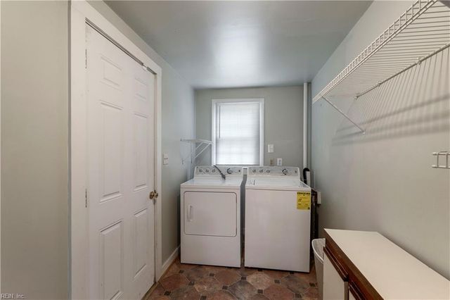 41 Irwin ST, Portsmouth, VA 23702