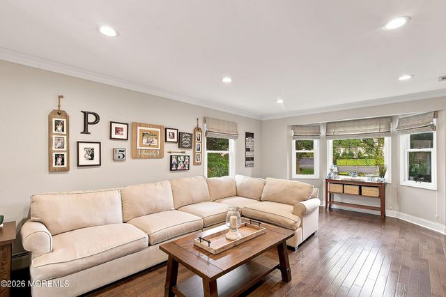 11 Sir Paul Court, Middletown, NJ 07748