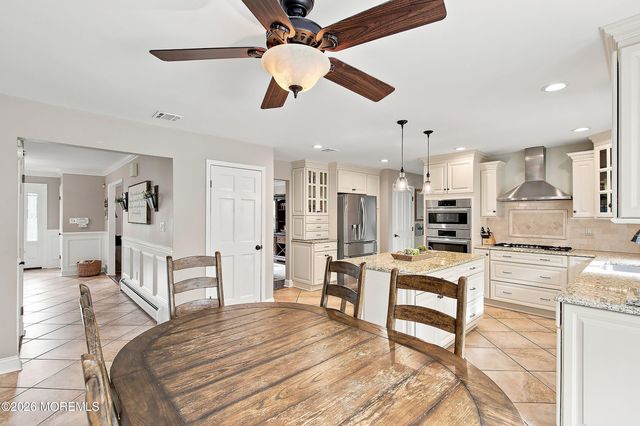 11 Sir Paul Court, Middletown, NJ 07748