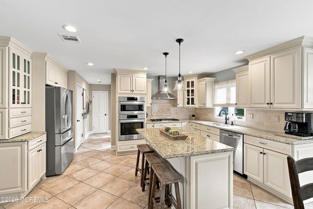 11 Sir Paul Court, Middletown, NJ 07748