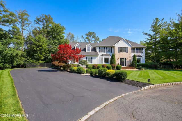 11 Sir Paul Court, Middletown, NJ 07748