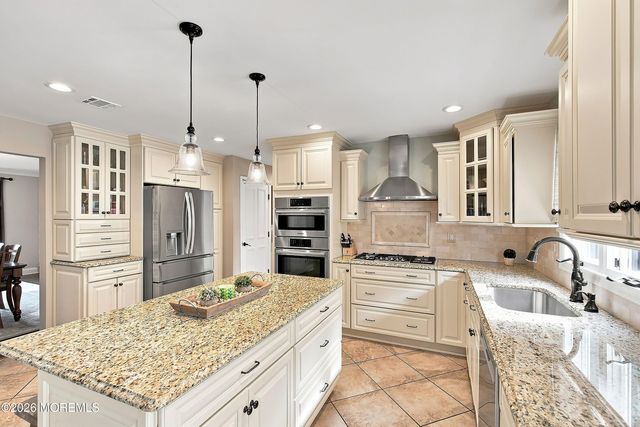 11 Sir Paul Court, Middletown, NJ 07748