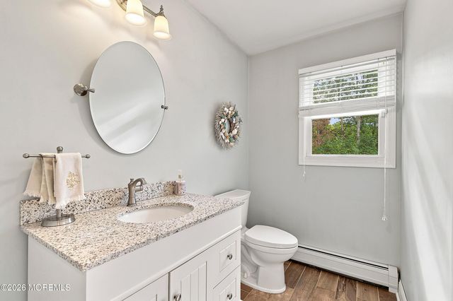 11 Sir Paul Court, Middletown, NJ 07748