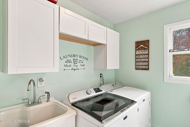 11 Sir Paul Court, Middletown, NJ 07748