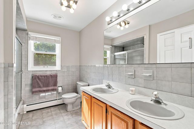 11 Sir Paul Court, Middletown, NJ 07748