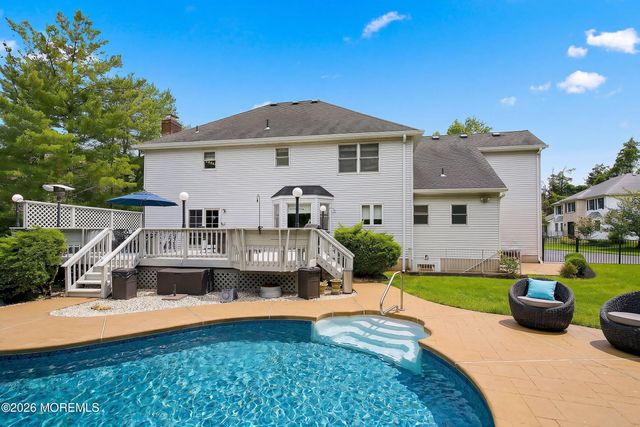 11 Sir Paul Court, Middletown, NJ 07748