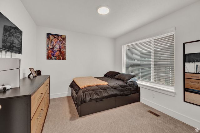 3078 N BEND LN, Layton, UT 84040
