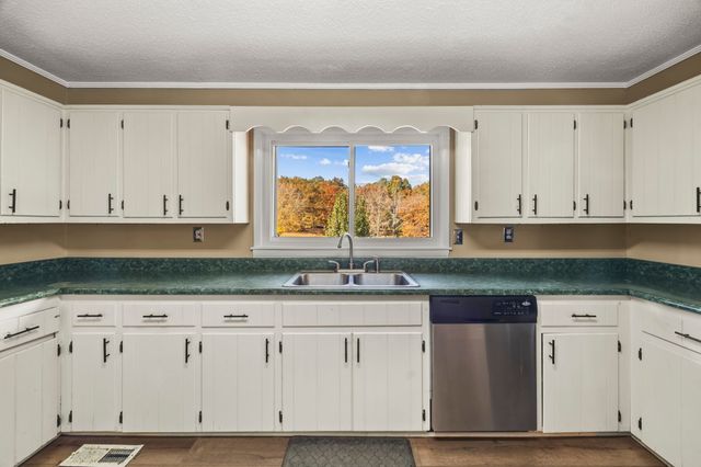 123 Quail Dr, Lawrenceburg, TN 38464