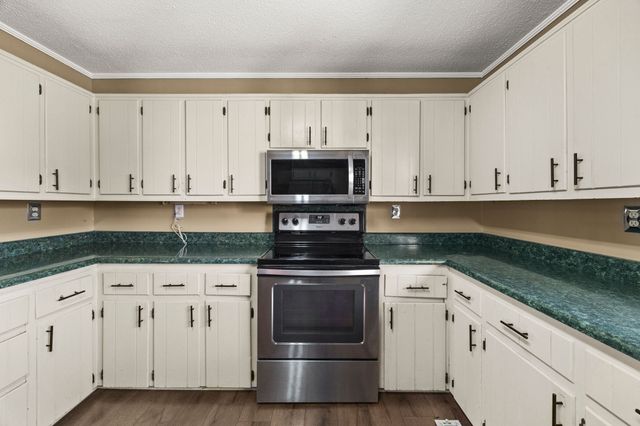 123 Quail Dr, Lawrenceburg, TN 38464