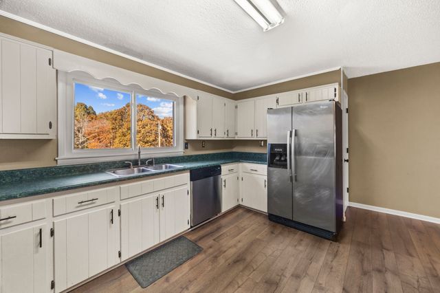 123 Quail Dr, Lawrenceburg, TN 38464