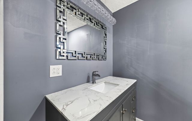 123 Quail Dr, Lawrenceburg, TN 38464