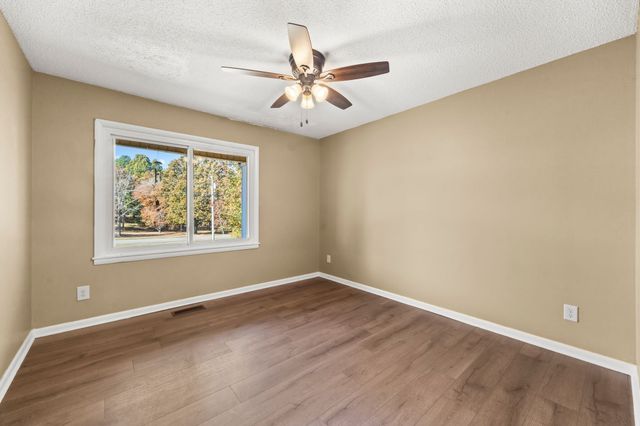 123 Quail Dr, Lawrenceburg, TN 38464