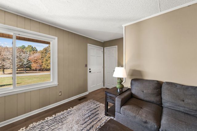 123 Quail Dr, Lawrenceburg, TN 38464