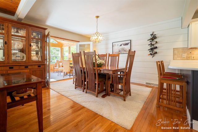 8717 River Oaks Circle, Greenville, MI 48838