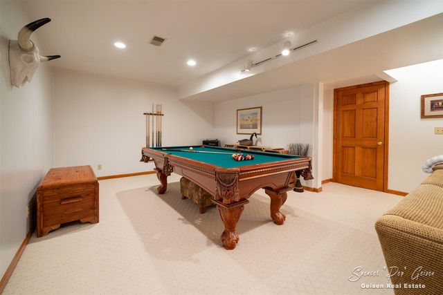 8717 River Oaks Circle, Greenville, MI 48838
