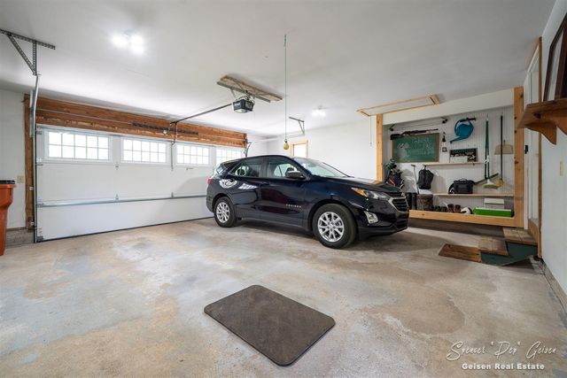8717 River Oaks Circle, Greenville, MI 48838