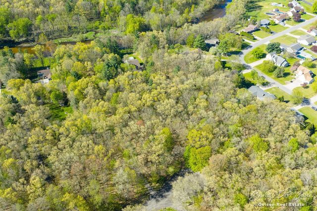 8717 River Oaks Circle, Greenville, MI 48838