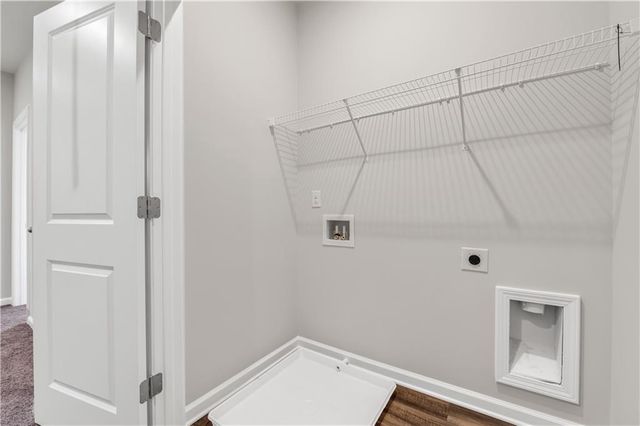 2713 Creek View Terrace NW, Atlanta, GA 30318