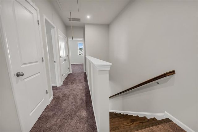 2713 Creek View Terrace NW, Atlanta, GA 30318