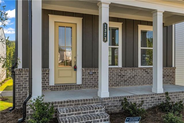 2713 Creek View Terrace NW, Atlanta, GA 30318