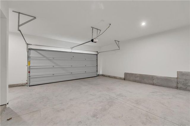 2713 Creek View Terrace NW, Atlanta, GA 30318