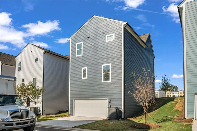 2713 Creek View Terrace NW, Atlanta, GA 30318