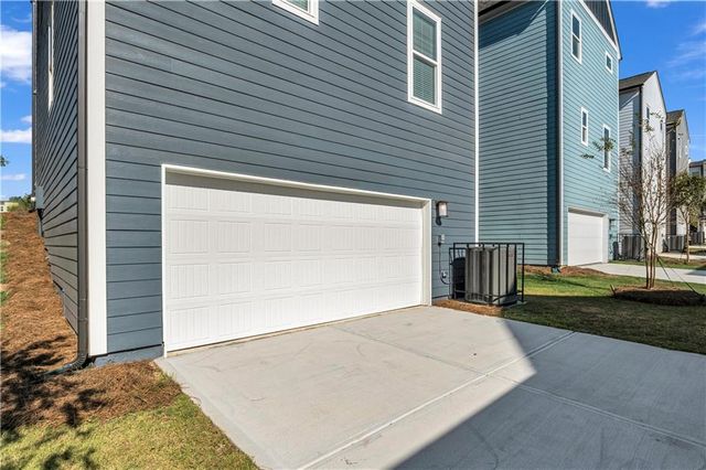 2713 Creek View Terrace NW, Atlanta, GA 30318