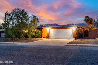 9109 E Calle Cascada, Tucson, AZ 85715