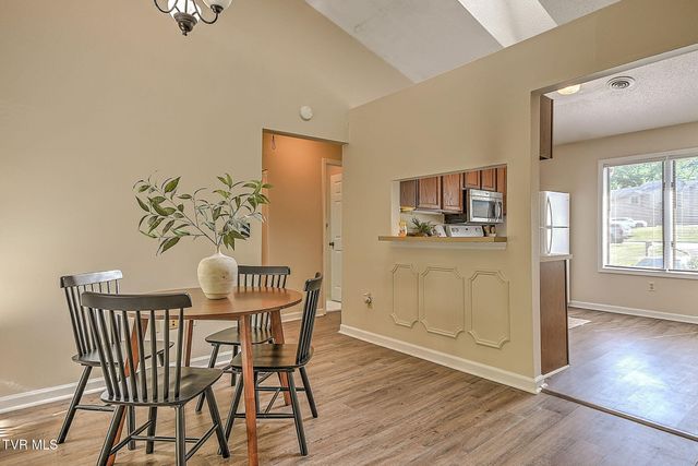 130 Quail Run 130, Bristol, VA 24201