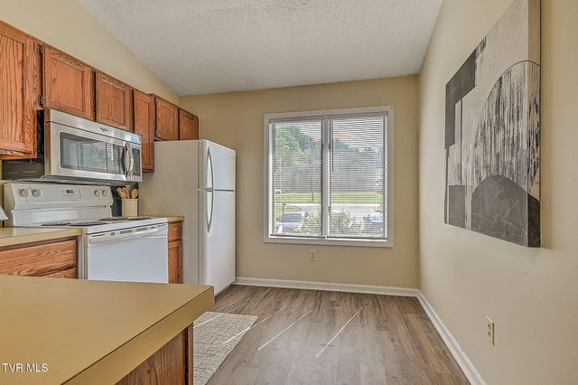 130 Quail Run 130, Bristol, VA 24201