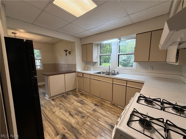 897 Polk Avenue, Akron, OH 44314